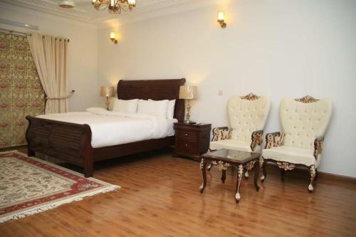 Hostal Revere Inn Guest House
