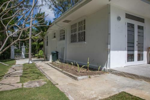 Stunning 2 Bed Bungalow With Private Pool In Barbados