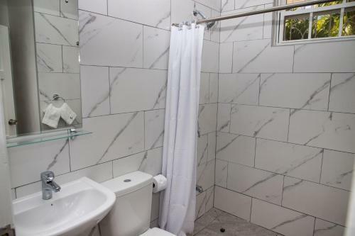 Stunning 2 Bed Bungalow With Private Pool In Barbados