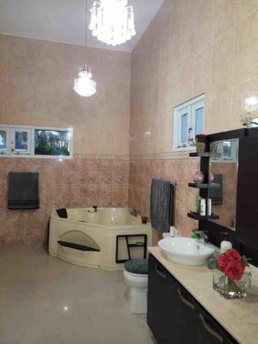 5 Bedrooms With Own Private Pool Gated Community