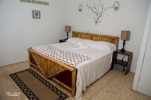 Bed & Breakfast Treasure Beach Inn And Bar