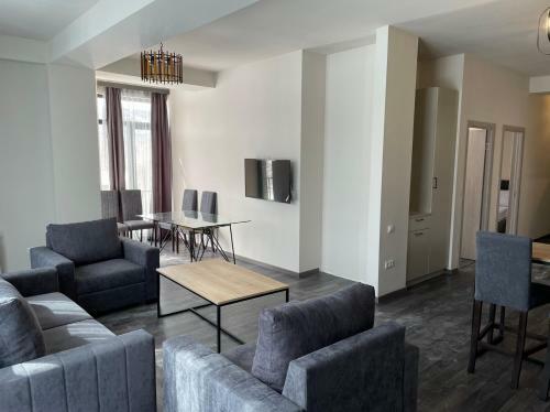 Valley Of Flowers Apartment