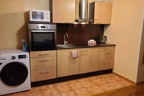 Modern & Comfy Apartment Near The Beach