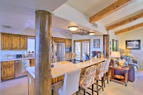 Stunning Home With Views 4 Mi To Fountain Park