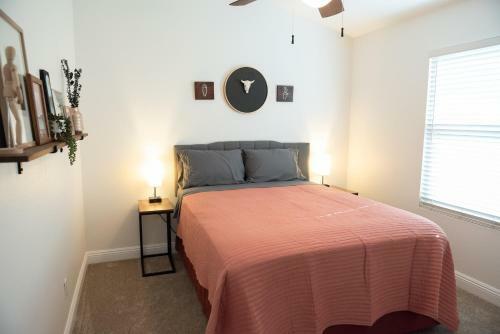 Beautifully Renovated Glendale Retreat