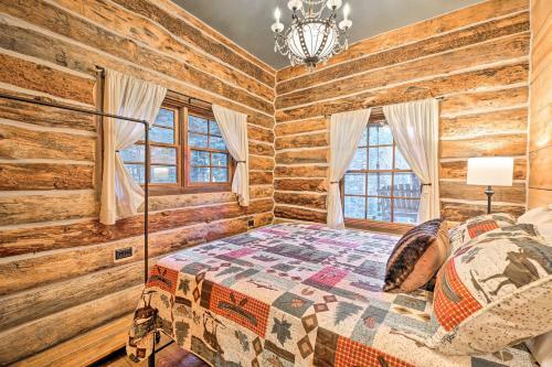 Rustic Greer Cabin With Mountain Views!