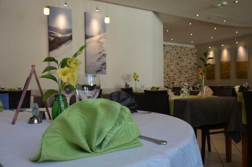 Hotel Logis Auberge De L'allagnonette