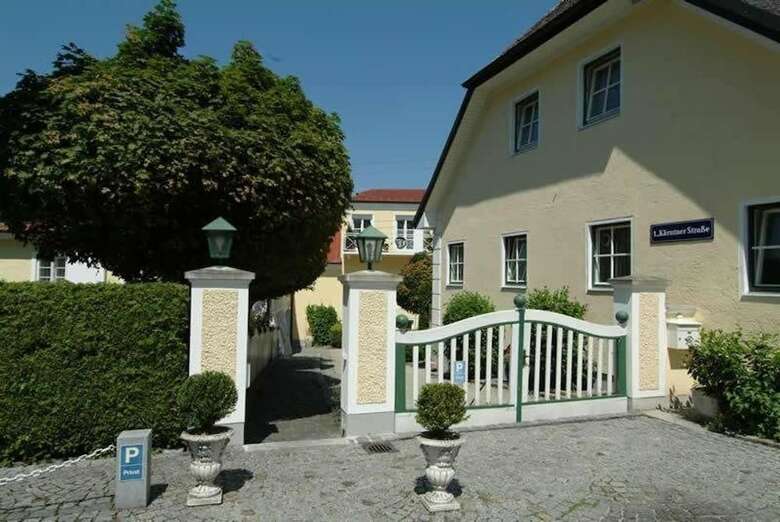 Hotel Biedermeier Hof
