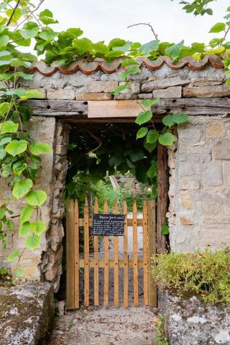 Bed & Breakfast Chambres D'h�tes La Maison Forte
