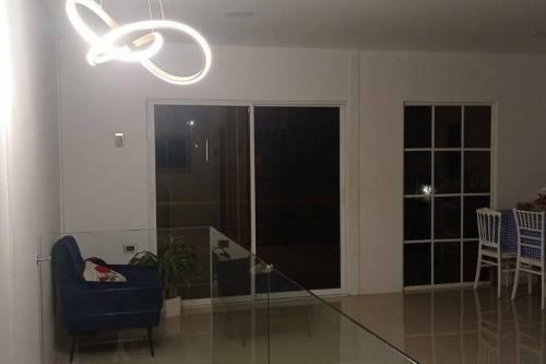 Precioso Y Moderno Apartamento Con Parqueo Gratis.