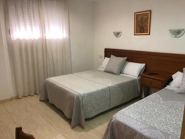 Hostal 82