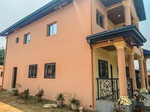 Maison Meubl�, Tr�s Bon Standing - Moume, Bafang