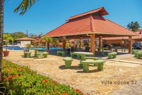 Villa Jaco Cocos 37 A 100 Mts De La Playa