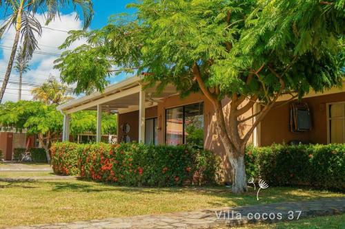 Villa Jaco Cocos 37 A 100 Mts De La Playa