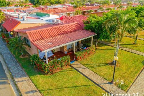 Villa Jaco Cocos 37 A 100 Mts De La Playa