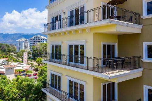 Apartamento !!!magnificent Apto!!!! Just A Few Steps From The Ocean