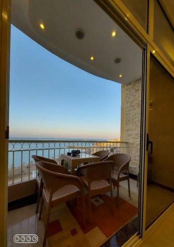 Rony's Ocean View Family Apartment