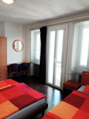 Hostal Hotel Garni Battello