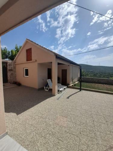 Erslan Holiday Home