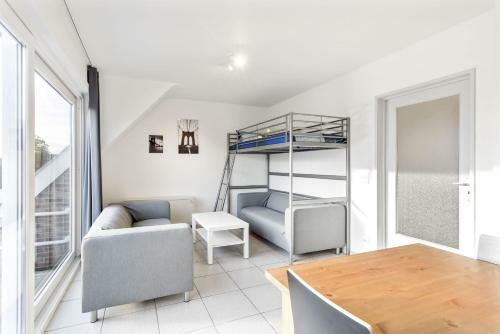 Excellent Work Stay Apartment