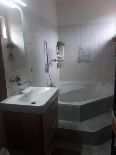Apartm�n K?tiny