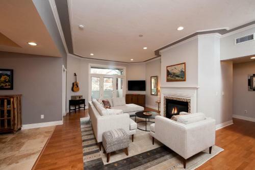 Mears House - Unit 1a