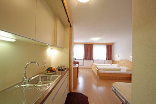 Hotel Garn� Lasteis