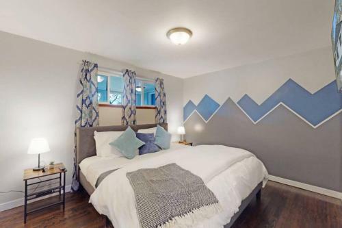 Denver?s Mile High Mountain 2 Bedroom With King Beds
