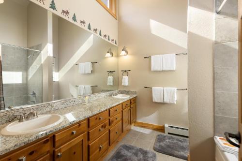 Apartamento 8767 Trappers Crossing Condo
