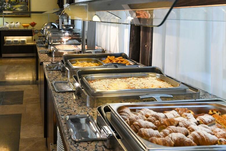 Hotel Saturn