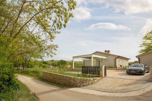 Holiday Home In Zupanici 36285