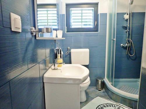 Apartment Adria With Seview