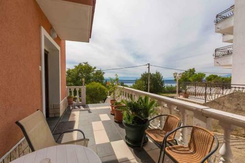 Apartment In Dramalj 39255