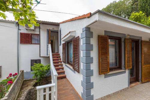 Apartment In Dramalj 41211