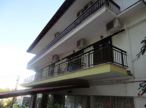 Chris Apartments