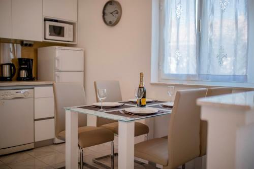 Apartamentos Lili Rab