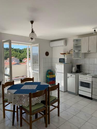 Apartments Pahljina