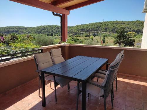 Apartment Arba 3 S Bazenom I Parkingom