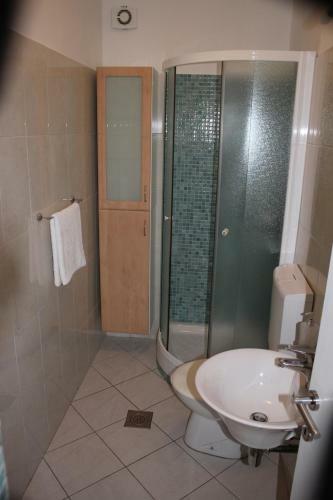 Apartment Arba 3 S Bazenom I Parkingom