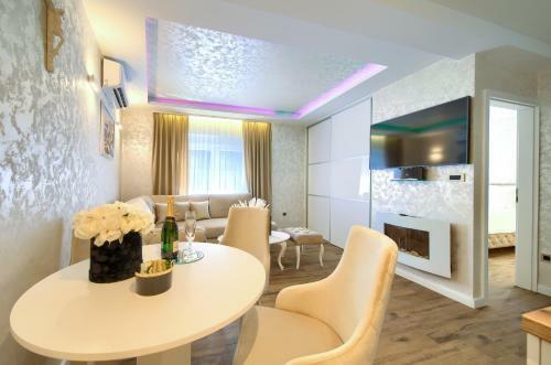 Luxury Apartments Jf