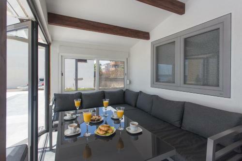 Villa Rocco Split - Luxury - Heated Salt Water Pool - Massage Jets