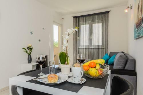 Apartment- Sunce