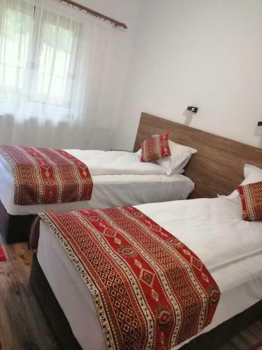 Hostal Pensiunea Plai Strabun
