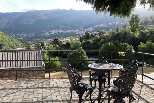 Bed & Breakfast Alojamento Santa Clara