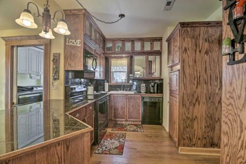 Charming Loveland Home With Yard, Walk To Dtwn!