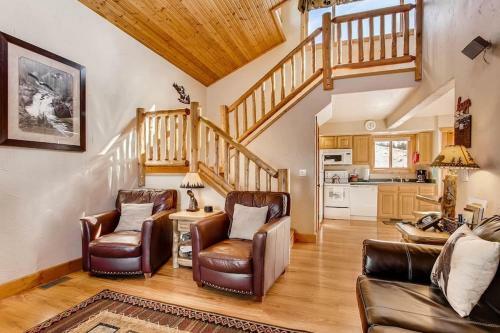Pikes Peak Resort - Eagle Crest Cabin - Where Luxury And Wilderness Meet