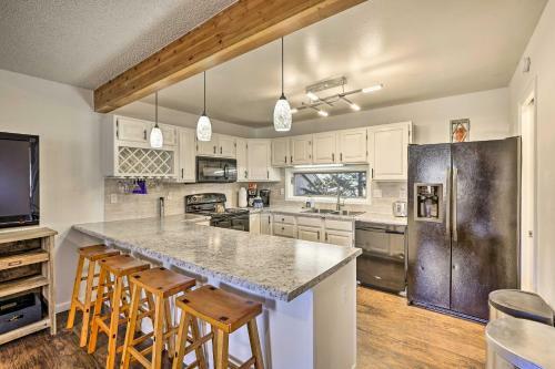 Silverthorne Escape With Hot Tub And Mtn Views!