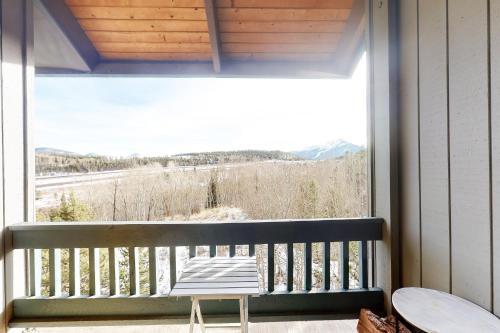 Buffalo Mountain View & Country Peak Views
