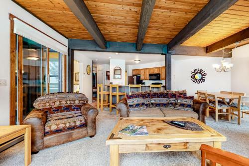 Lodge At Steamboat F103