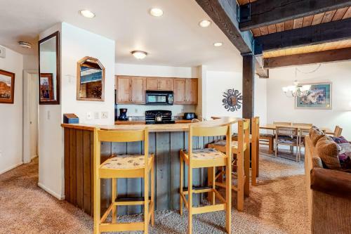 Lodge At Steamboat F103